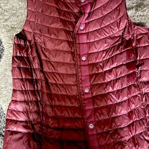 Puff vest, like new